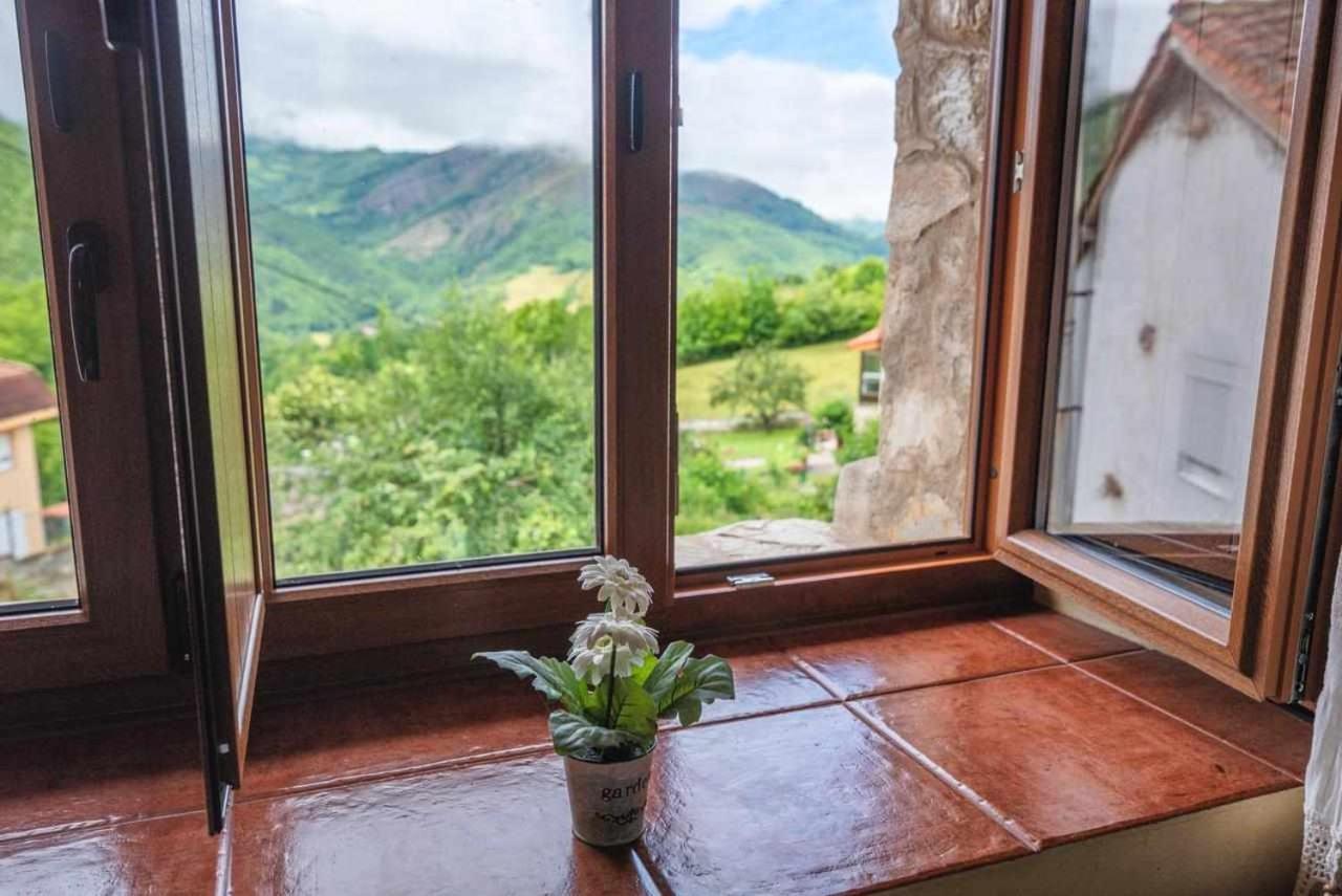 Casa Rural La Carrozal Senda Del Oso Орельейру Экстерьер фото